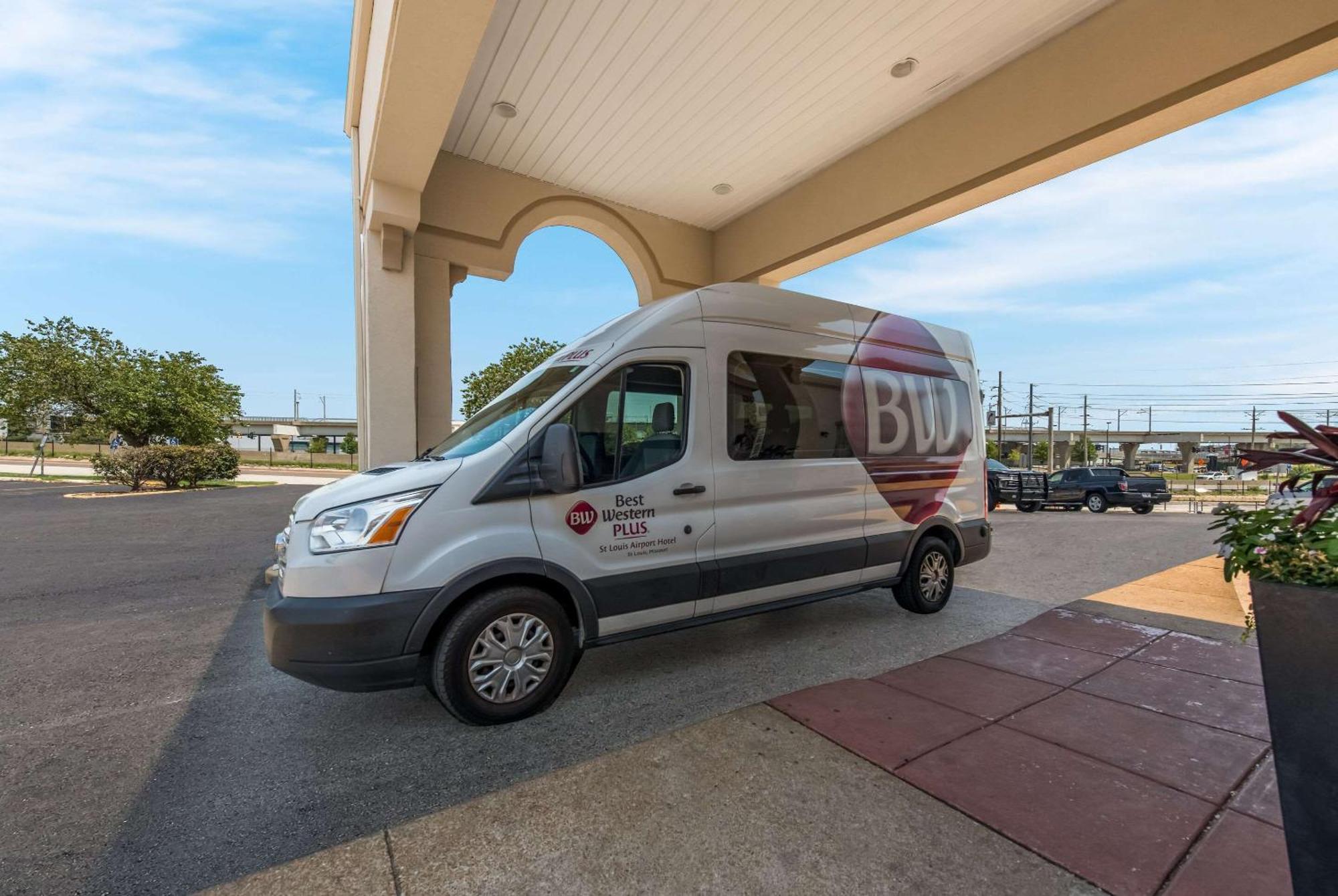 Quality Inn Airport Woodson Terrace Exteriér fotografie